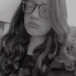 Meet your Posher, Adriana